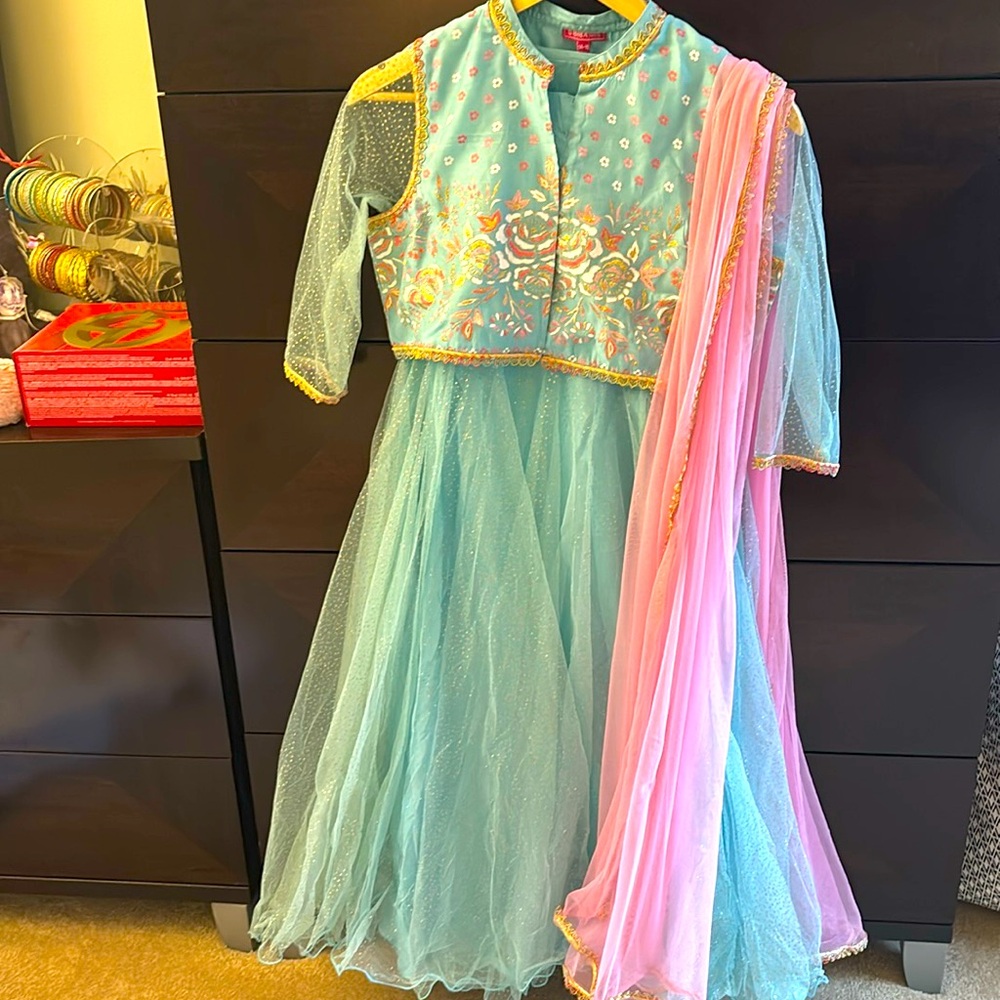 Gorgeous turquoise blue and pink speakkly anarkali. Ages 14-15. New with tags